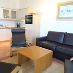 Apartment 411, Seepark